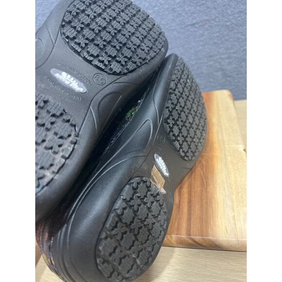 Spring Step Professional MANILA-FLPWR Slip-On Oil/Skid Resistant Clog Size 8.5 - Picture 7 of 9